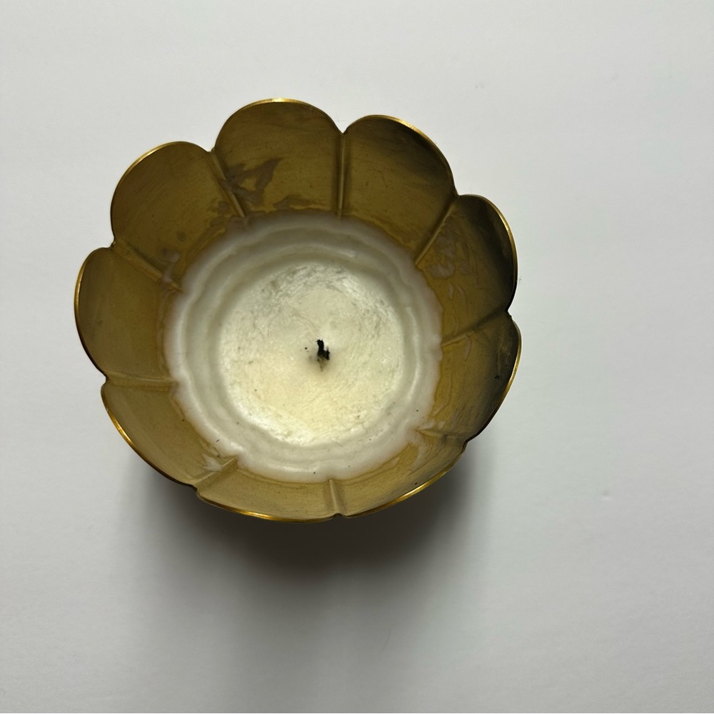Brass tulip candle holder - Picture 3 of 3